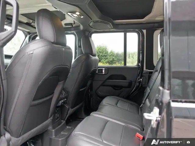 2021 Jeep Wrangler Unlimited Altitude in Cars & Trucks in Mississauga / Peel Region - Image 30