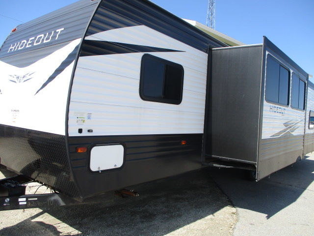 2020 HIDEOUT 318 LHS in Travel Trailers & Campers in La Ronge - Image 2