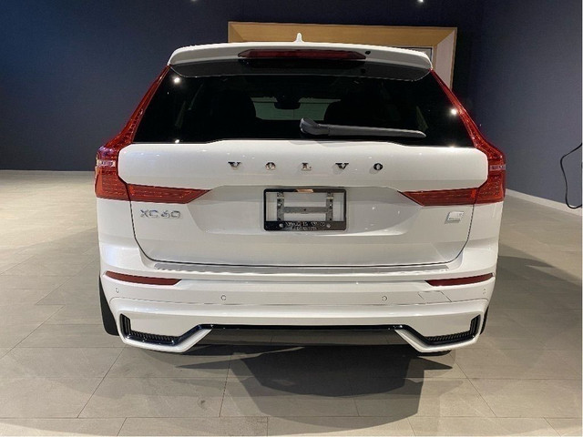 2024 Volvo XC60 Recharge T8 eAWD PHEV Plus Dark Theme in Cars & Trucks in Edmonton - Image 4