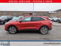 La Ford Escape SEL Hybride 2022 offre un plaisir de conduite remarquable, parfaitement adaptée aux r... (image 3)