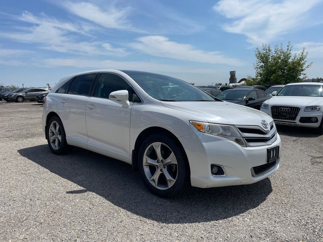 2016 Toyota Venza XLE AWD V6 Leather Sunroof Backup Camera in Cars & Trucks in Calgary - Image 3