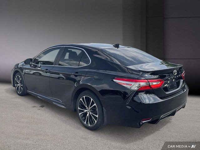 2018 Toyota Camry SE in Cars & Trucks in Cambridge - Image 3
