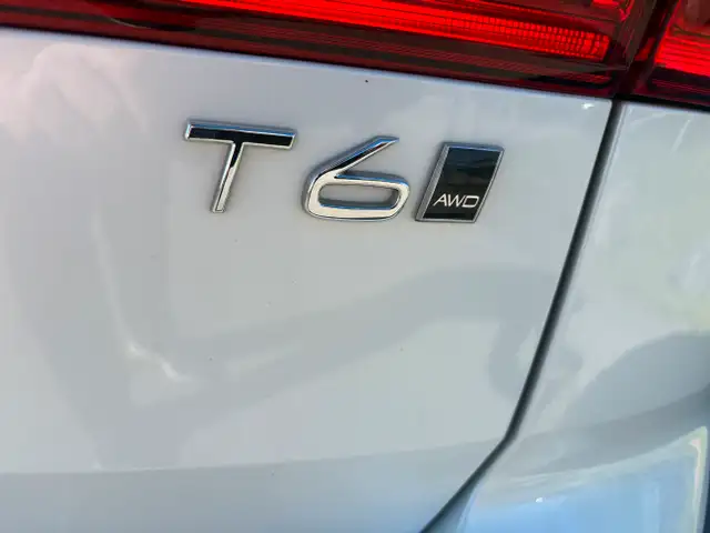 2019 Volvo XC60 Momentum T6 AWD Hail Sale in Cars & Trucks in Calgary - Image 7