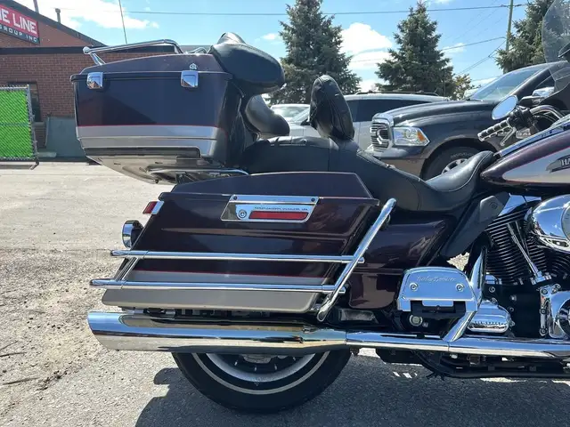 2007 Harley-Davidson Electra Glide Classic ~ ELECTRA GLIDE CLASS in Sport Touring in City of Toronto - Image 12