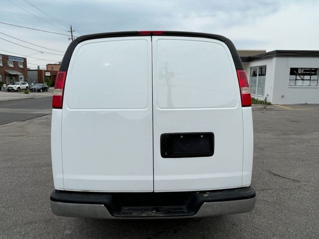 2013 Chevrolet Express 2500 **NO WINDOWS-DIVIDER-SHELVES-NEW BRA in Cars & Trucks in City of Toronto - Image 4