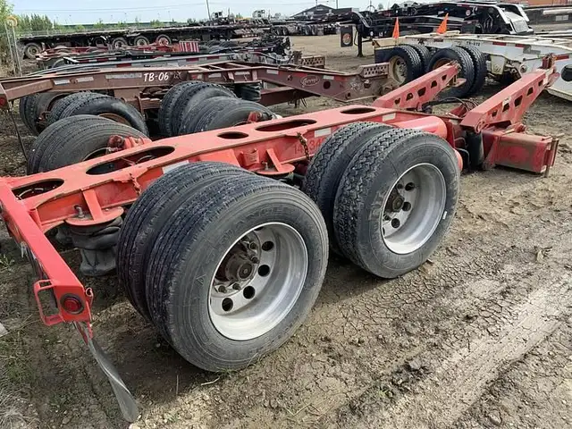 2014 Aspen Tandem Axle Booster in Heavy Equipment in St. Albert - Image 2
