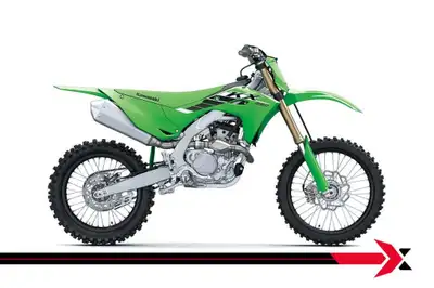 KX250 Pourchassez la victoire à bord d’une moto construite pour gagner. La KX250 est la moto de cour...