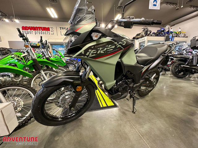 2023 Kawasaki Versys-X 300 in Sport Touring in Winnipeg - Image 3