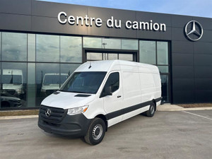 2023 Mercedes-Benz Sprinter Van High Roof (Gas)