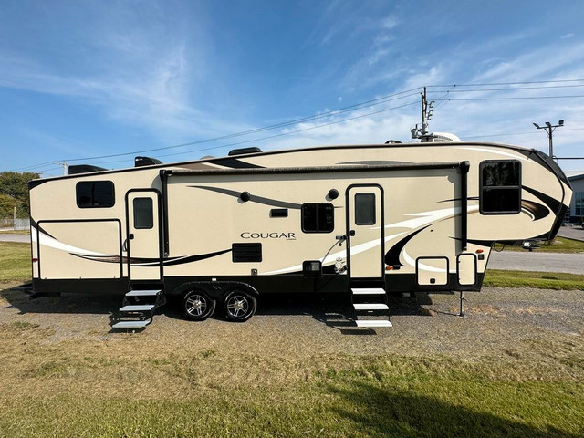  2018 Keystone RV Cougar 32BHS Fifth wheels 2018 Keystone Cougar in Travel Trailers & Campers in Lanaudière - Image 3