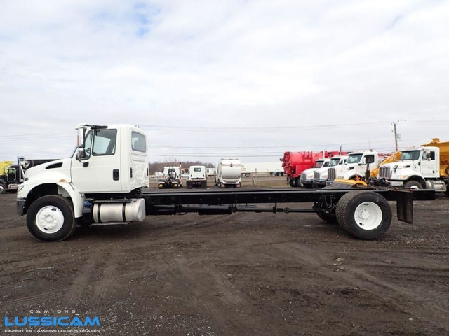 2016 International 4300 in Heavy Trucks in Longueuil / South Shore - Image 4