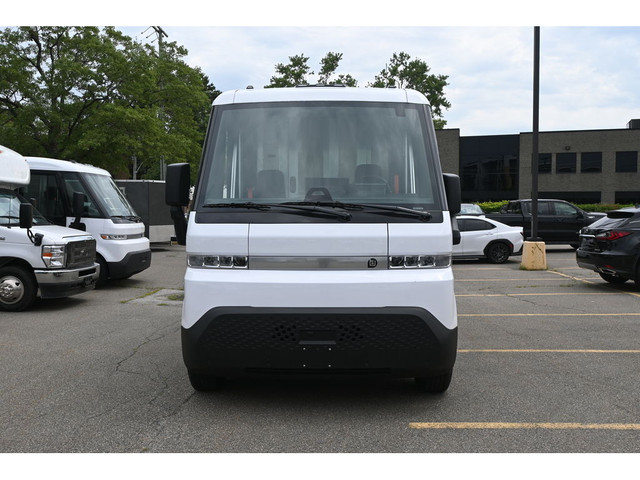2025 Chevrolet BrightDrop 400 - Short term Rental now for $2995/ in Cars & Trucks in City of Montréal - Image 2
