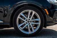 Highlighted Vehicle Features: AIR CONDITIONING, POWER FOLDING MIRRORS, LEATHER SEATS, 3RD ROW SEATIN... (image 7)