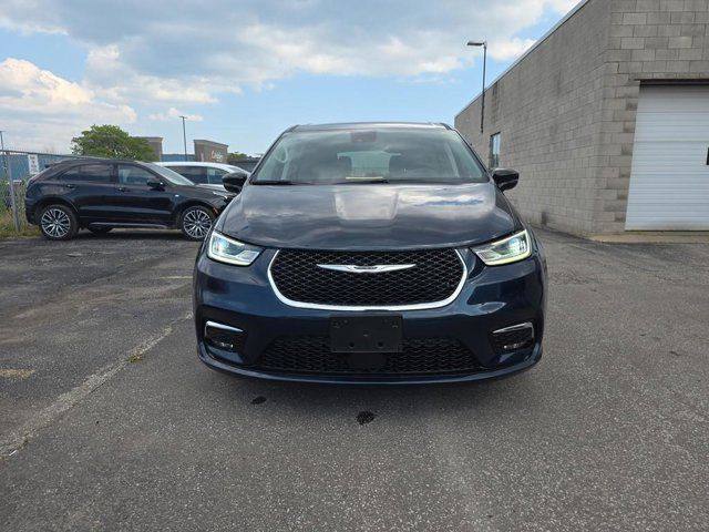 2024 Chrysler Pacifica Touring-L | Stow and Go | Heated Seats in Cars & Trucks in Windsor Region - Image 2