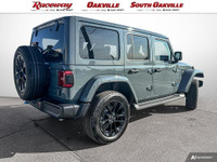 2024 JEEP WRANGLER SAHARA 4XE Anvil Black Cloth Low Back Bucket Seats 2L Turbo - Adaptive Cruise Con... (image 3)