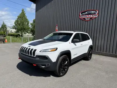 ? Jeep Cherokee Trailhawk 4x4 2018 – V6 – 172 500 km – Prêt pour l'aventure ?️** Affrontez la nature...