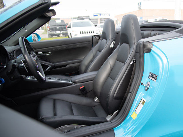 2017 Porsche 911 Carrera, Miami Blue, Sport Exhaust, Loaded in Cars & Trucks in Calgary - Image 2