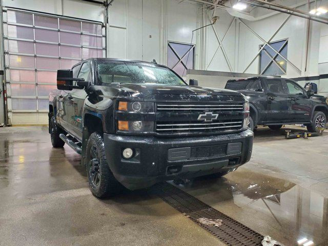 2016 Chevrolet Silverado 2500HD LT Plus Midnight Edition Z71 in Cars & Trucks in Strathcona County - Image 3