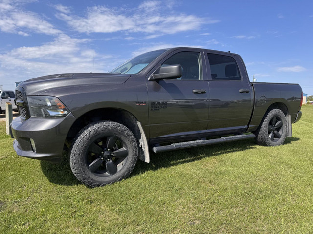 2019 RAM 1500 Tradesman Crew Cab SWB 4WD in Cars & Trucks in Winnipeg