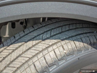 Aluminum Wheels, Synthetic Leather Seats, Apple CarPlay, Android Auto, Power Liftgate, Blind Spot De... (image 7)