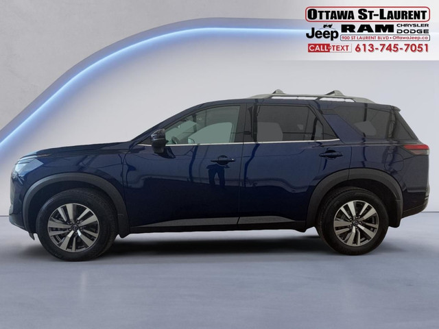 2023 Nissan Pathfinder SL V6 4x4 at in Cars & Trucks in Ottawa - Image 4