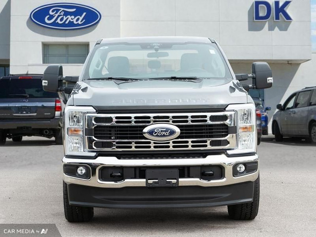 2025 Ford F-350 Super Duty XLT in Cars & Trucks in Edmonton - Image 2