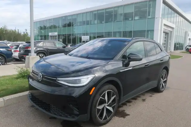 Volkswagen ID.4 Pro S AWD + Toit Ouvrant + Keyless + NAV 2024 in Cars & Trucks in Lévis - Image 2