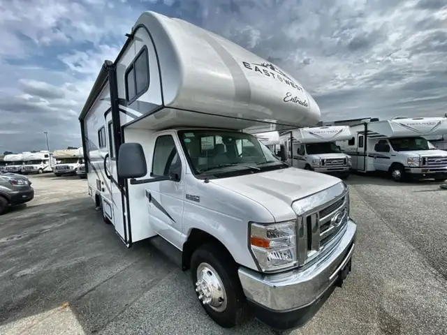 2023 EAST TO WEST Entrada 2200S in RVs & Motorhomes in Abbotsford - Image 12