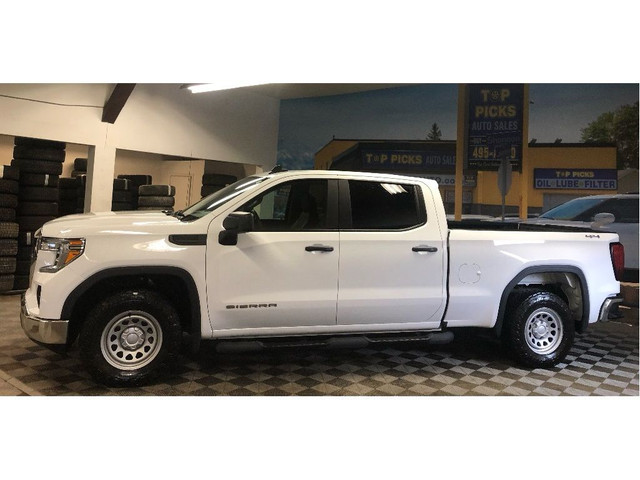  2022 GMC Sierra 1500 Limited Pro, Crew Cab, Accident Free, Low  in Cars & Trucks in North Bay - Image 2