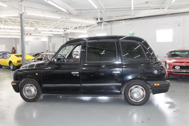 2004 LTI LONDON CAB in Cars & Trucks in City of Toronto - Image 4