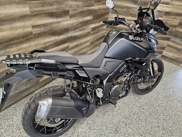 2023 Suzuki V-Strom 1050 Garantie 12 mois in Dirt Bikes & Motocross in Laval / North Shore - Image 7