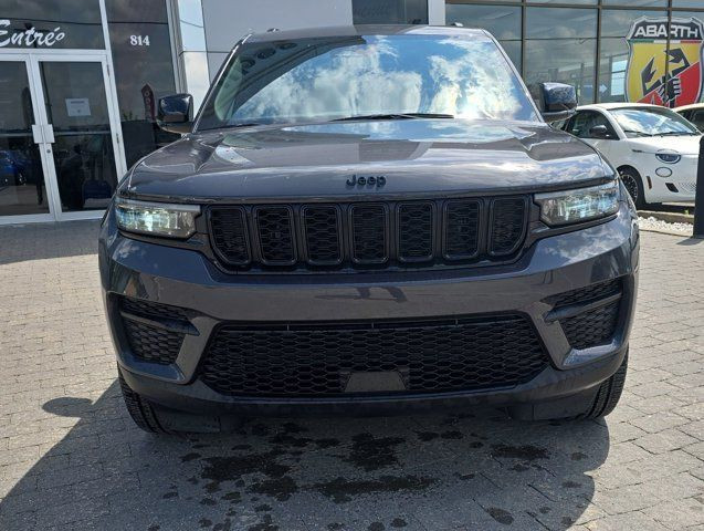2024 Jeep Grand Cherokee Altitude in Cars & Trucks in Gatineau - Image 2