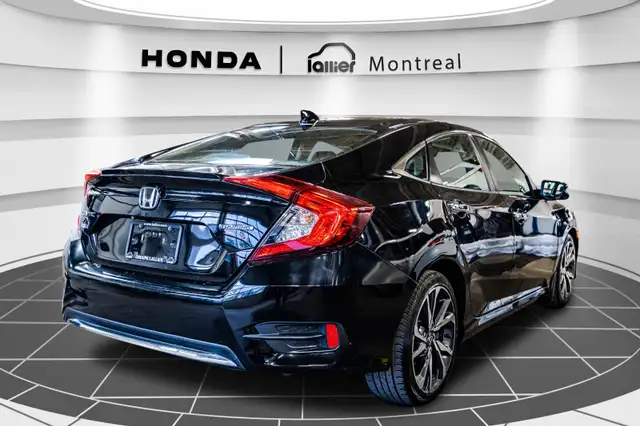 2020 Honda Civic Touring | TOIT OUVRANT | CUIR | GARANTIE 10 ANS in Cars & Trucks in City of Montréal - Image 8