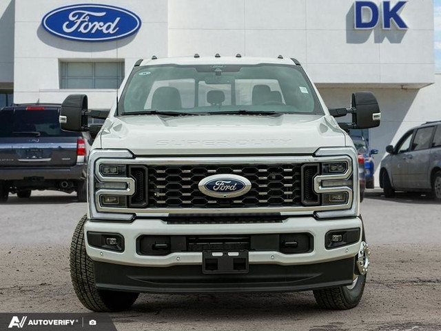 2025 Ford F-350 Super Duty Platinum in Cars & Trucks in Edmonton - Image 2