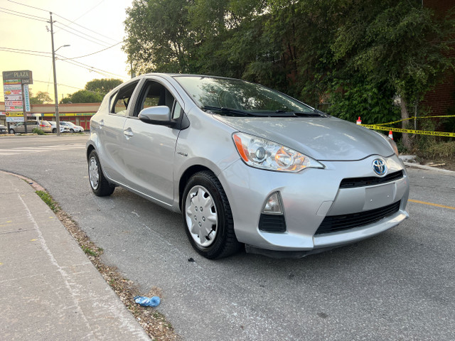 2014 Toyota Prius c Four in Cars & Trucks in City of Toronto - Image 3