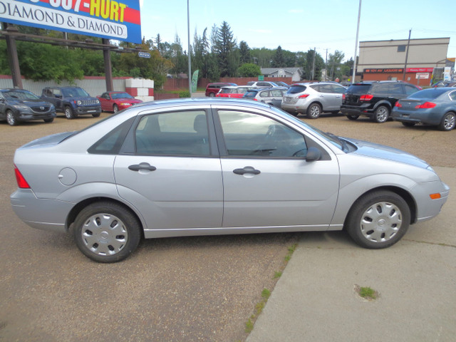 2007 Ford Focus SE AUTO w/ Htd Seats/Bluetooth/USB ~ Only 85k in Cars & Trucks in Edmonton - Image 2