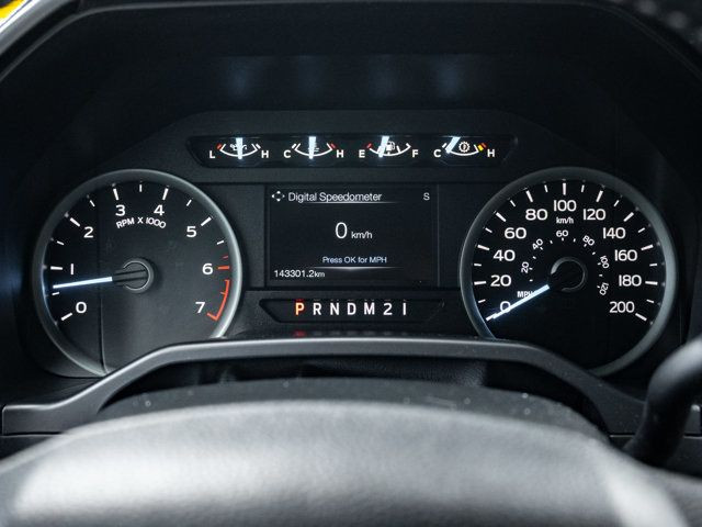 2015 Ford F-150 XLT in Cars & Trucks in Barrie - Image 3