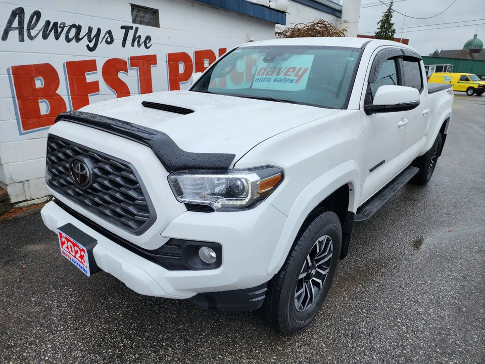 2023 Toyota Tacoma COME EXPERIENCE THE DAVEY DIFFERENCE