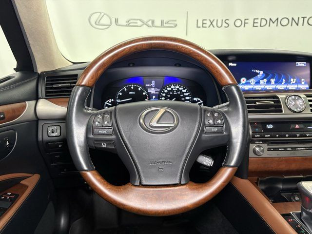 2014 Lexus LS 460 STANDARD PACKAGE in Cars & Trucks in Edmonton - Image 2
