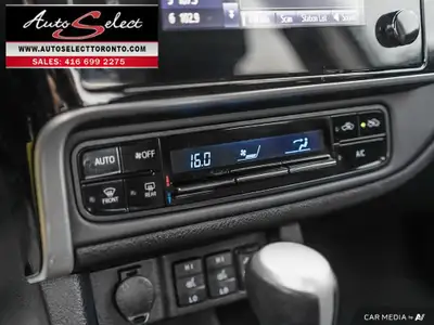 2017 Toyota Corolla LE Well Maintained - Backup Camera - Heat..., View more