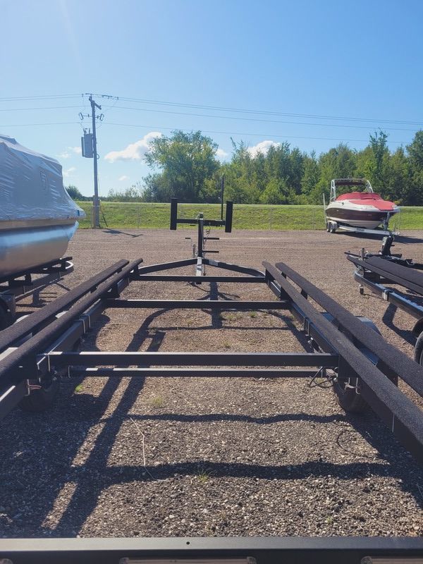 Karavan Single Axle Midsize Pontoon Trailer Cargo & Utility Trailers
