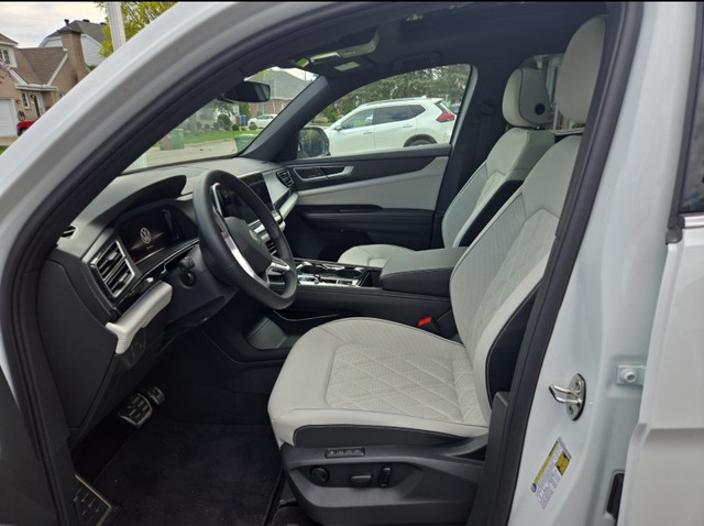 2024 Volkswagen Atlas Cross Sport Execline AWD Leather,Navigatio in Cars & Trucks in Calgary - Image 2