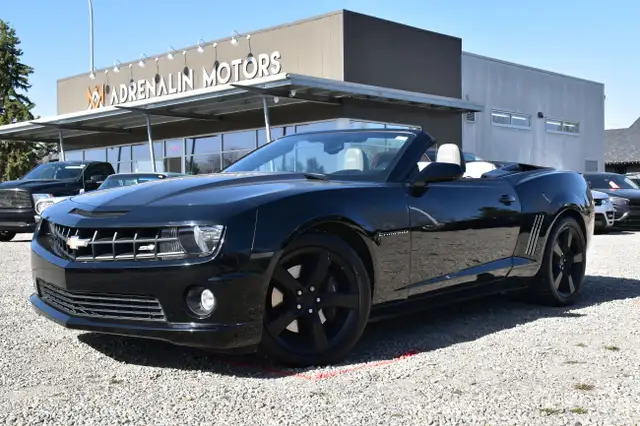 2011 Chevrolet Camaro ***RAG TOP, AUTO, LOW KM*** in Cars & Trucks in Calgary - Image 2