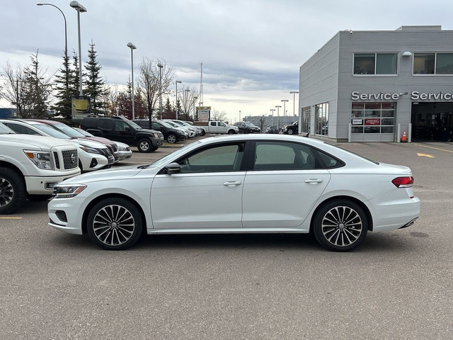  2022 Volkswagen Passat 2.0T LIMITED EDITION FWD - No Accidents in Cars & Trucks in Calgary - Image 3