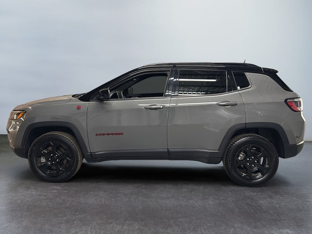 2023 Jeep Compass TRAILHAWK VOLANT/SIEGES CHAUFFANTS TOIT PANO N in Cars & Trucks in Laval / North Shore - Image 3