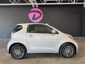 2014 Scion iQ 10 serie