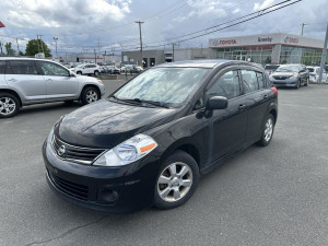 2012 Nissan Versa SL HB MANUELLE
