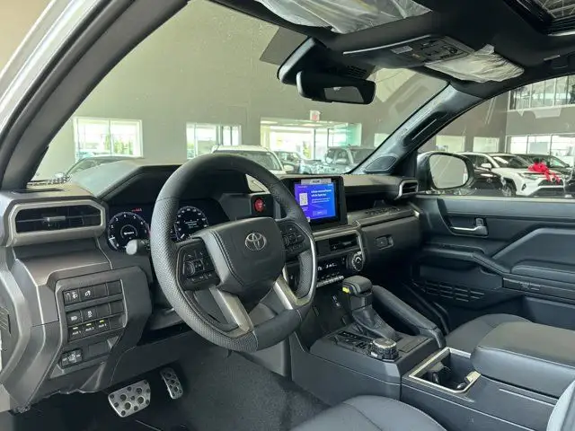 2025 Toyota Tacoma Sport | 6ft Truck Bed | Wireless Charging dans Autos et camions dans Ville d’Edmonton - Image 16
