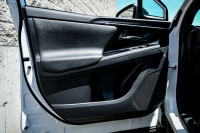 Low Mileage, Electric Vehicle, Sunroof, Synthetic Leather Seats, Heated Steering Wheel, Power Liftga... (image 9)