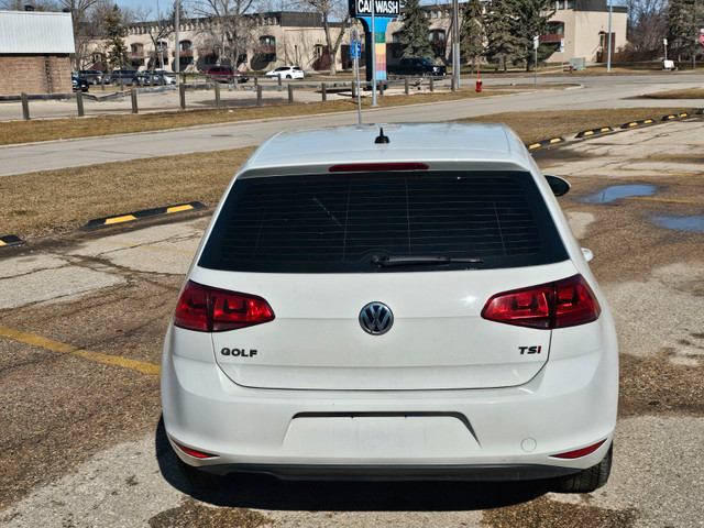 2016 Volkswagen Golf 1.8L TSI HATCHBACK in Cars & Trucks in Winnipeg - Image 4